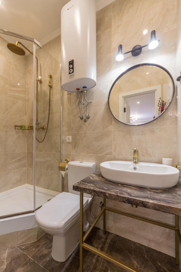 Design Apartment On Mykhailivskyi Ln. 4 Kiev Dış mekan fotoğraf