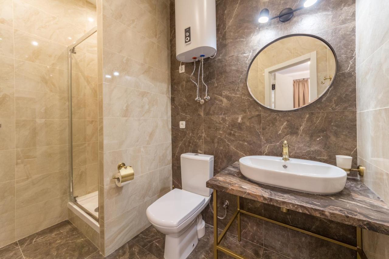 Design Apartment On Mykhailivskyi Ln. 4 Kiev Dış mekan fotoğraf